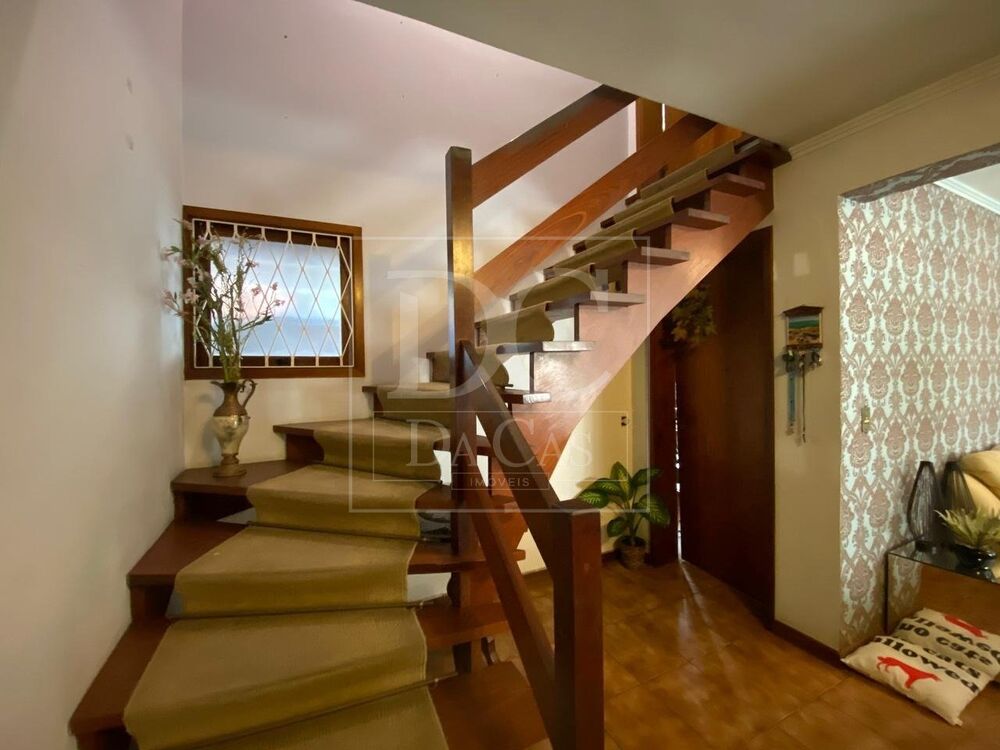 Casa à venda com 3 quartos, 278m² - Foto 7