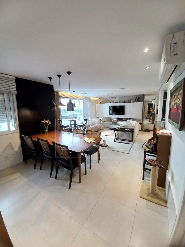 Apartamento à venda com 3 quartos, 107m² - Foto 1