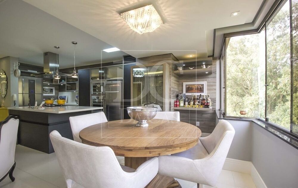 Cobertura, 3 quartos, 252 m² - Foto 1