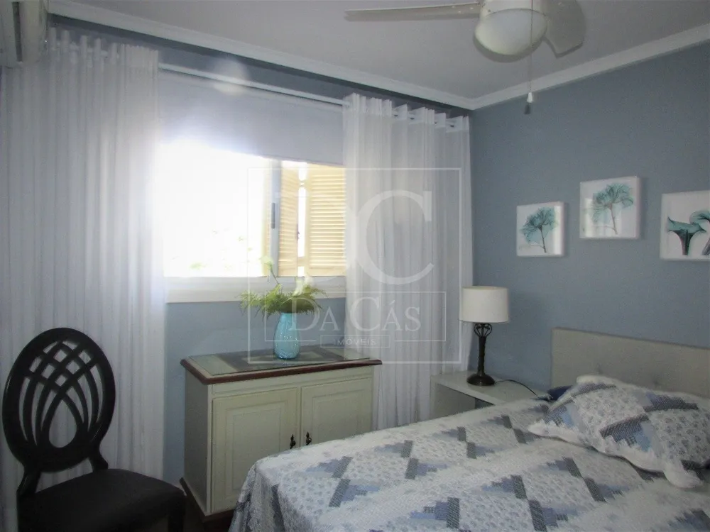 Casa, 3 quartos, 245 m² - Foto 1