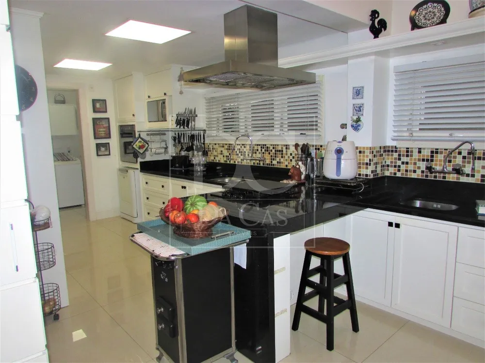 Casa, 3 quartos, 245 m² - Foto 6