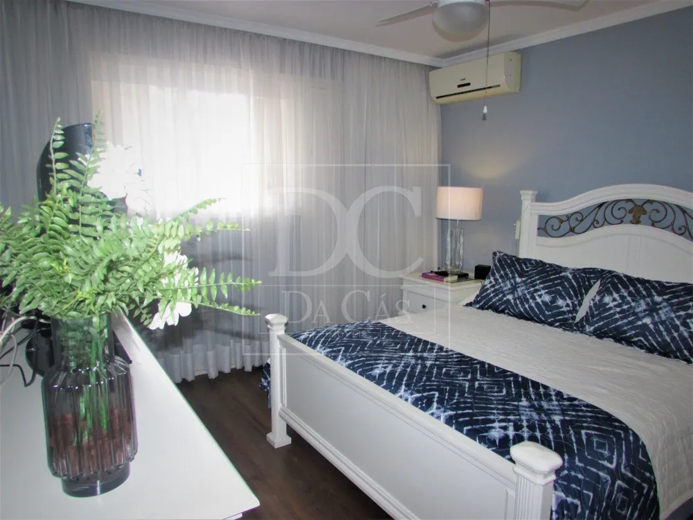 Casa, 3 quartos, 245 m² - Foto 2