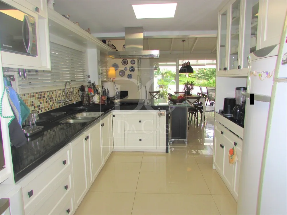 Casa, 3 quartos, 245 m² - Foto 5
