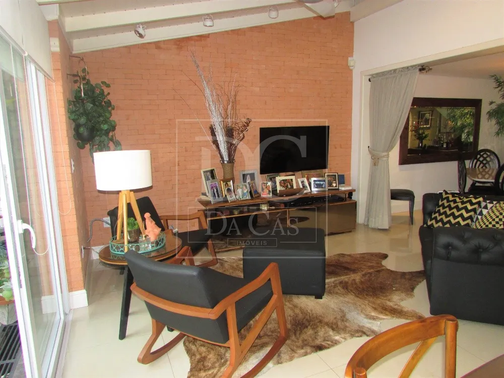 Casa, 3 quartos, 245 m² - Foto 4