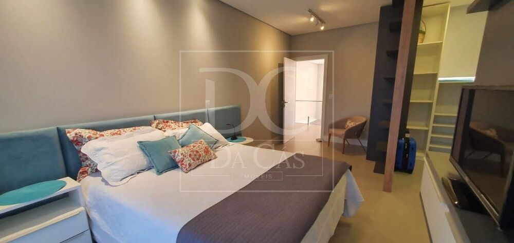 Casa de Condomínio à venda com 4 quartos, 300m² - Foto 4