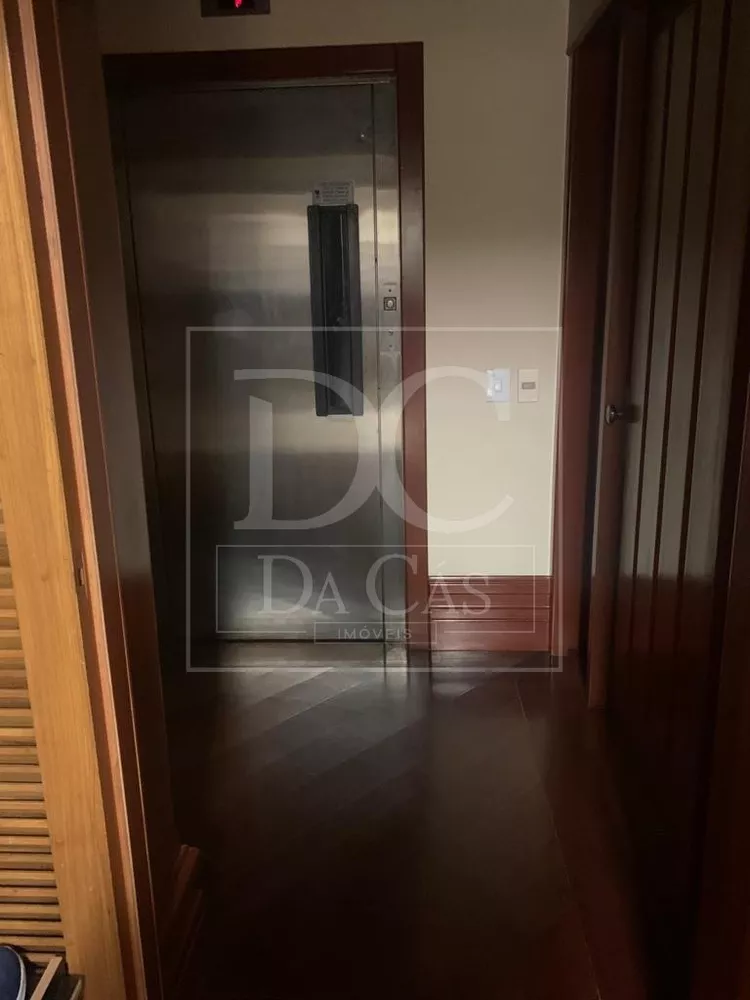 Apartamento à venda com 3 quartos, 250m² - Foto 2