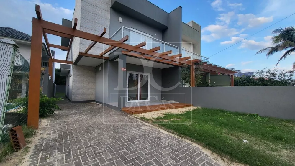 Casa à venda com 3 quartos, 155m² - Foto 1