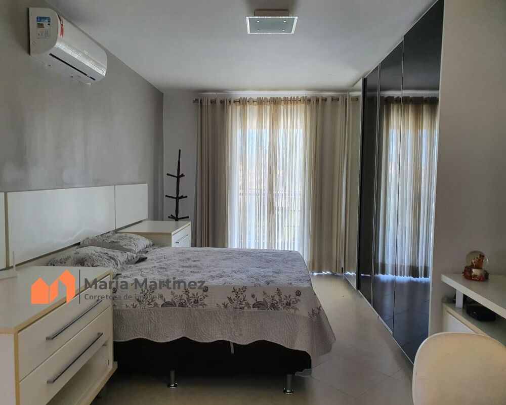 Casa, 4 quartos, 250 m² - Foto 15