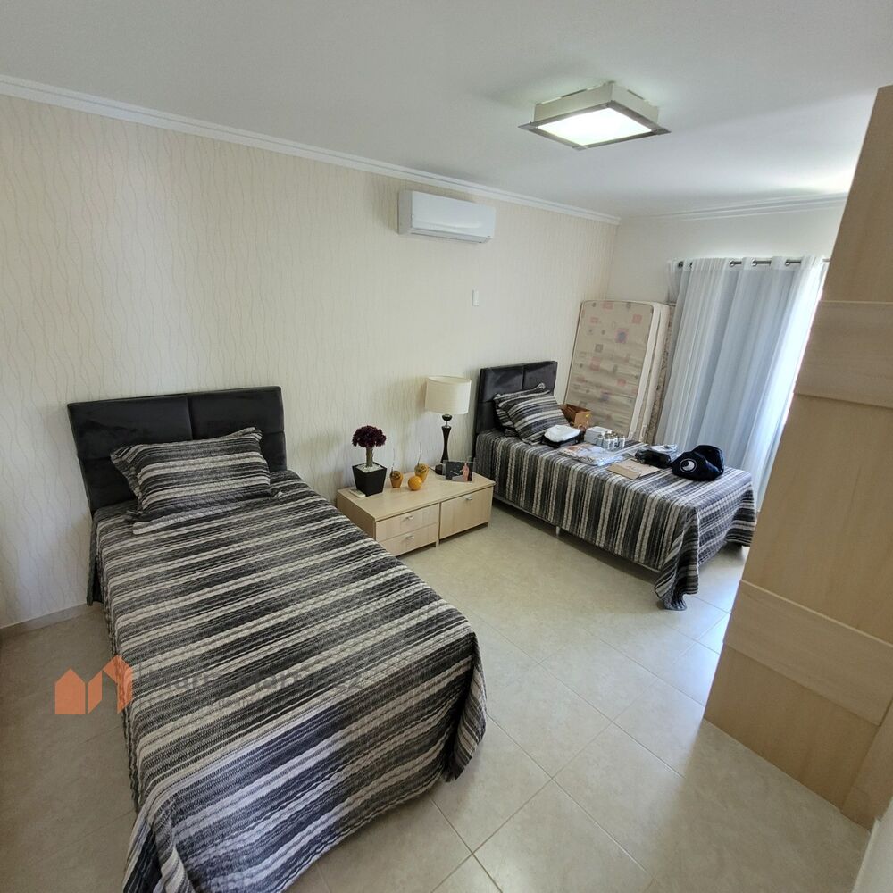 Casa, 4 quartos, 250 m² - Foto 3