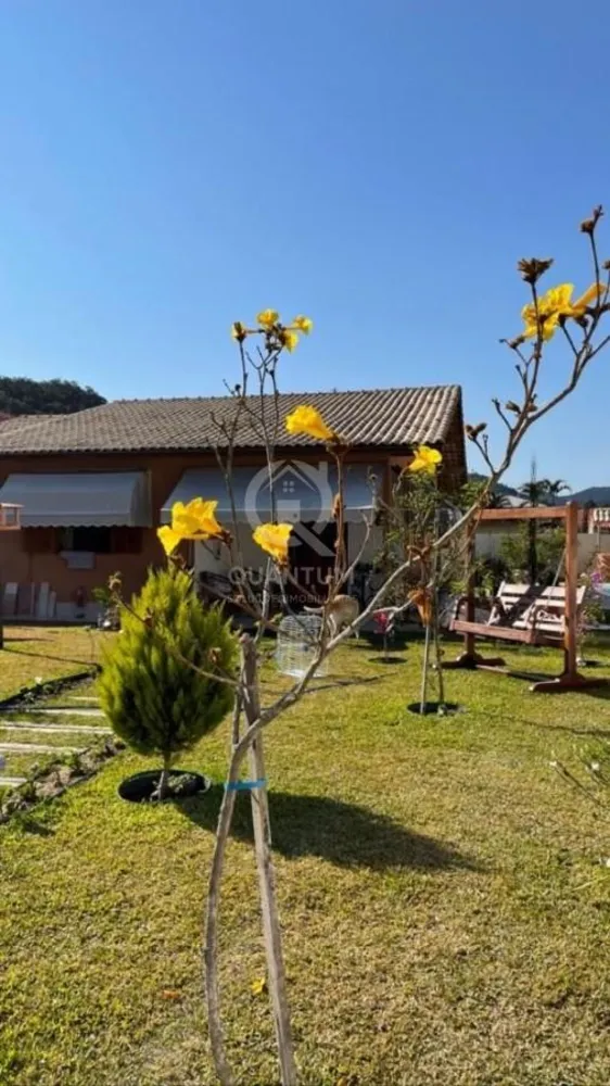 Casa, 4 quartos, 112 m² - Foto 1