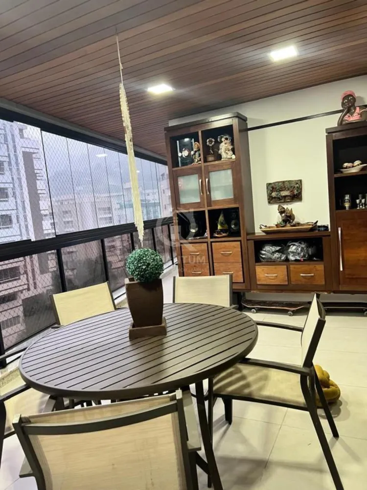Apartamento, 4 quartos, 196 m² - Foto 1