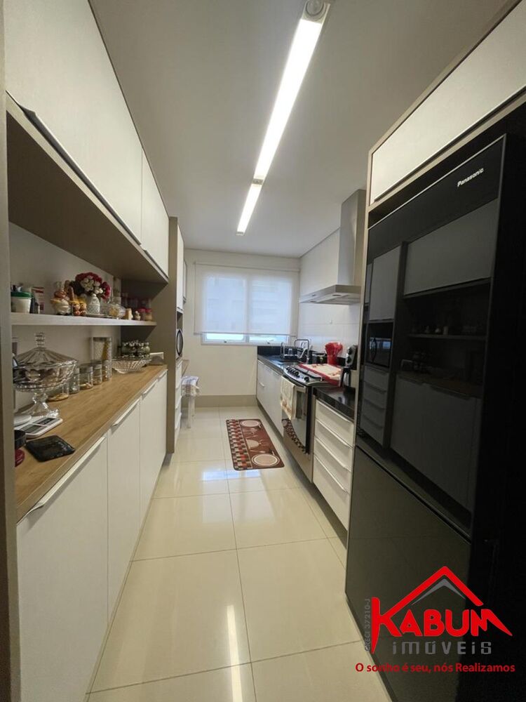 Apartamento à venda com 3 quartos, 144m² - Foto 9