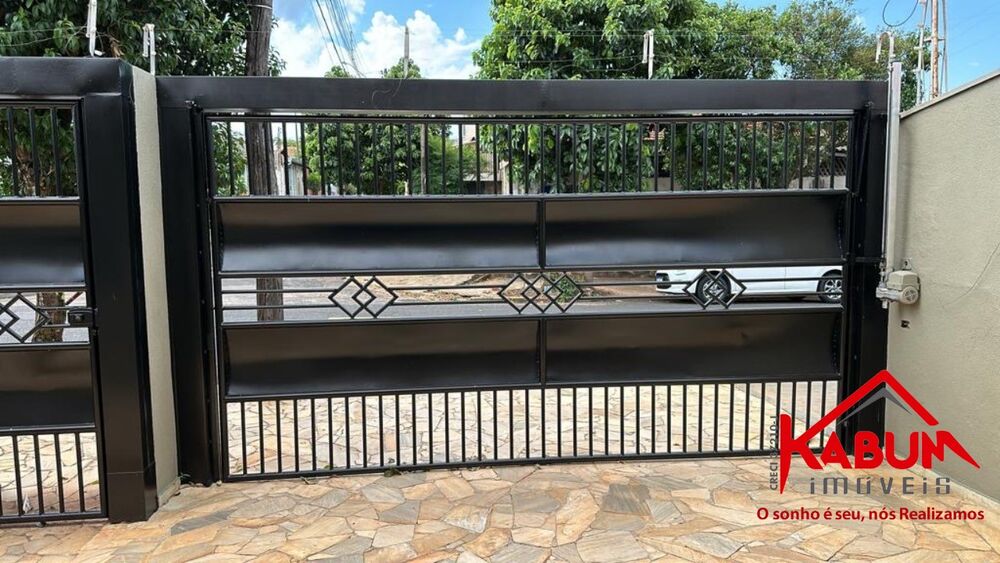 Casa, 3 quartos, 200 m² - Foto 1