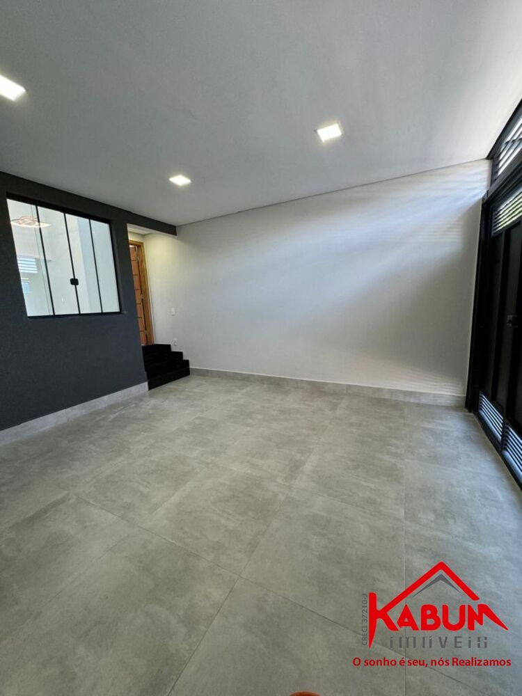 Casa à venda com 3 quartos - Foto 1