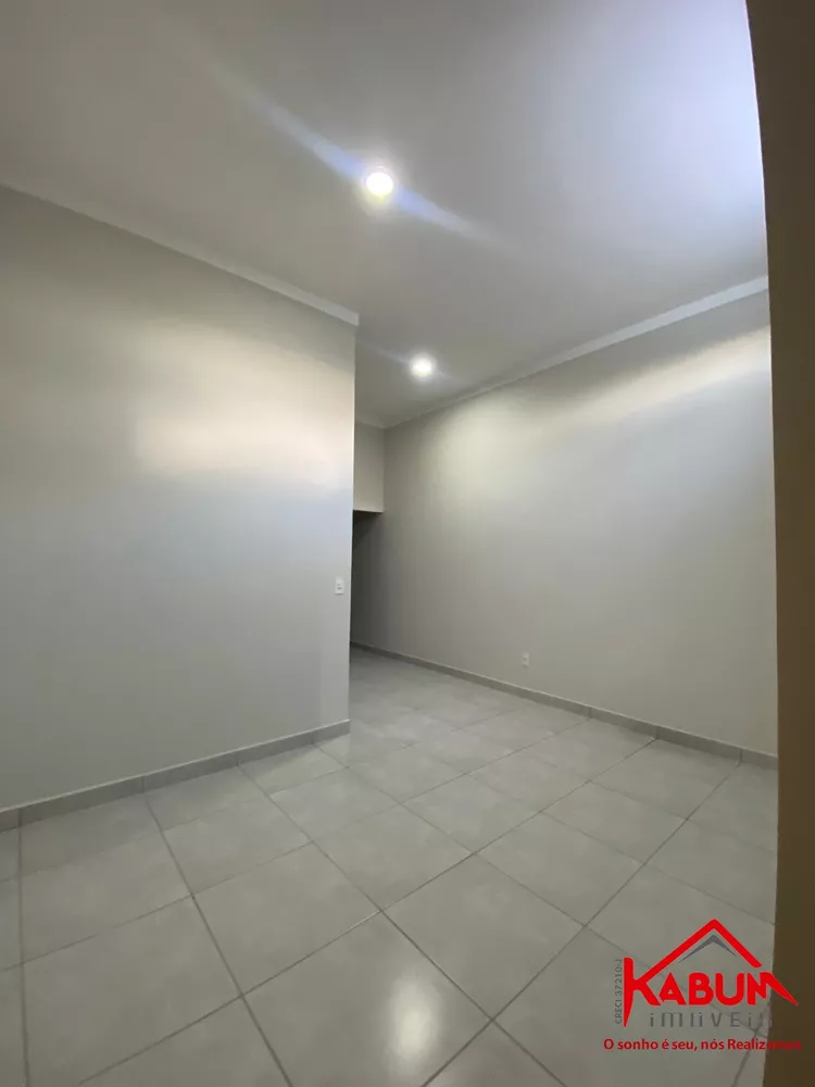 Casa à venda com 2 quartos, 140m² - Foto 2