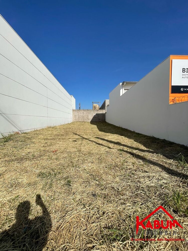 Loteamento e Condomínio, 300 m² - Foto 1