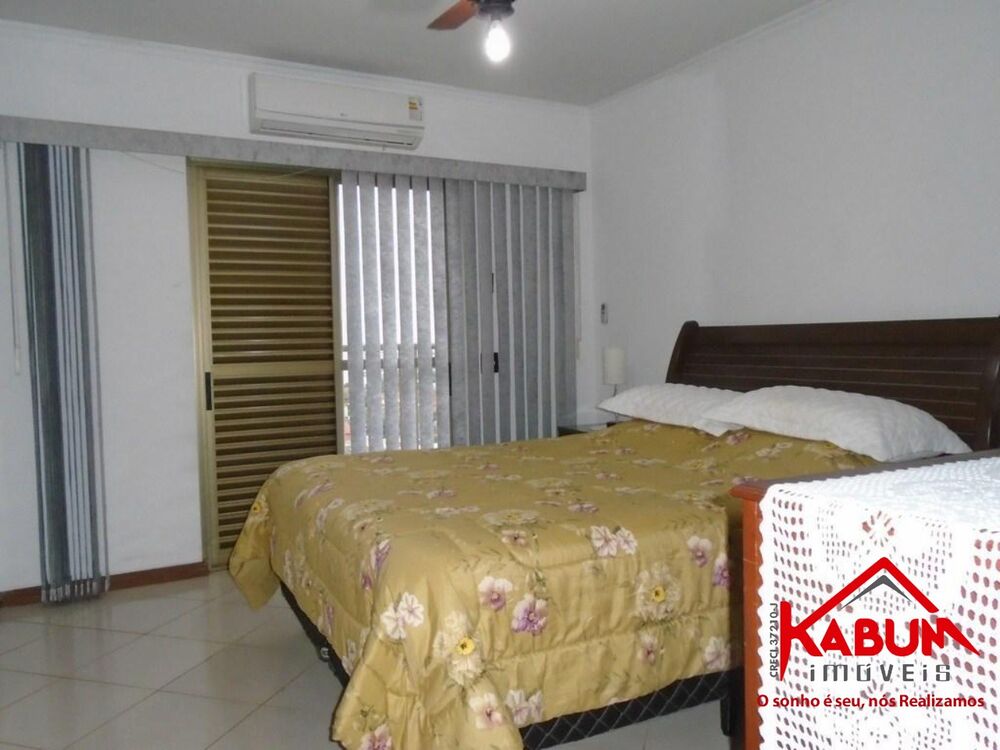 Apartamento à venda com 3 quartos, 300m² - Foto 3