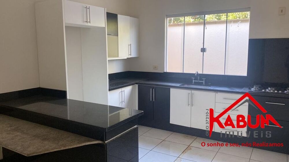 Casa à venda com 3 quartos, 250m² - Foto 6