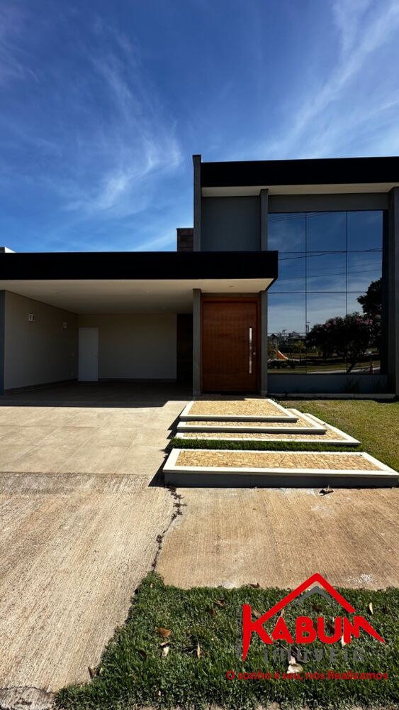 Casa à venda com 3 quartos - Foto 1