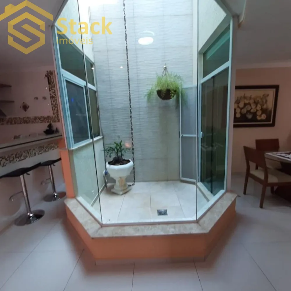 Casa, 5 quartos, 175 m² - Foto 2