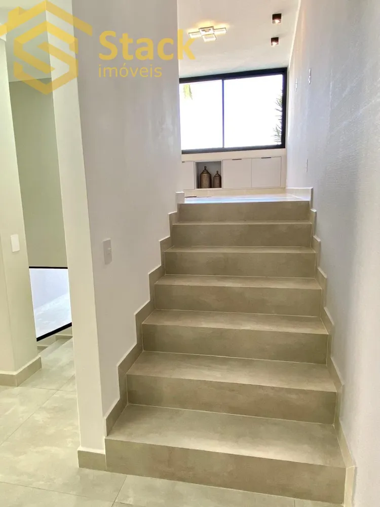 Casa, 3 quartos, 200 m² - Foto 2