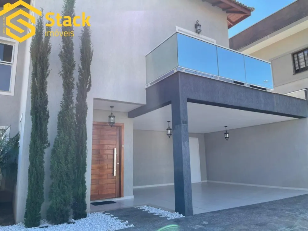 Casa, 3 quartos, 220 m² - Foto 2