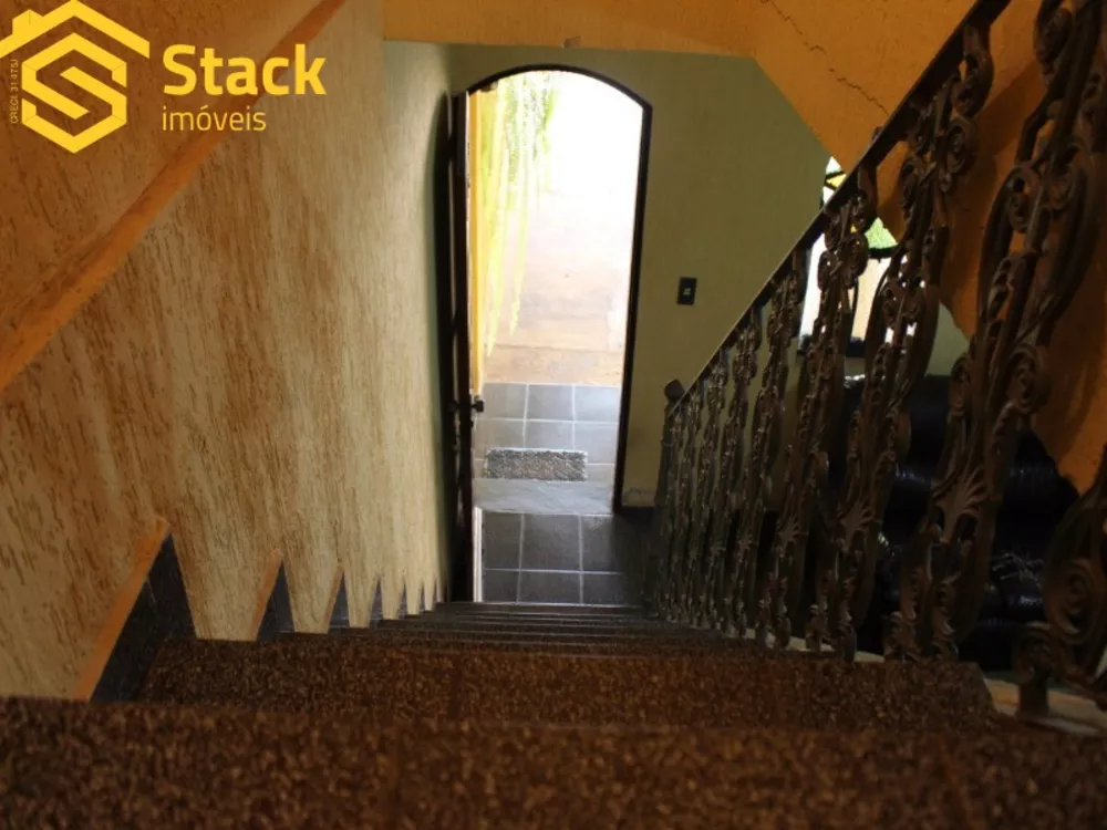 Casa, 4 quartos, 296 m² - Foto 1