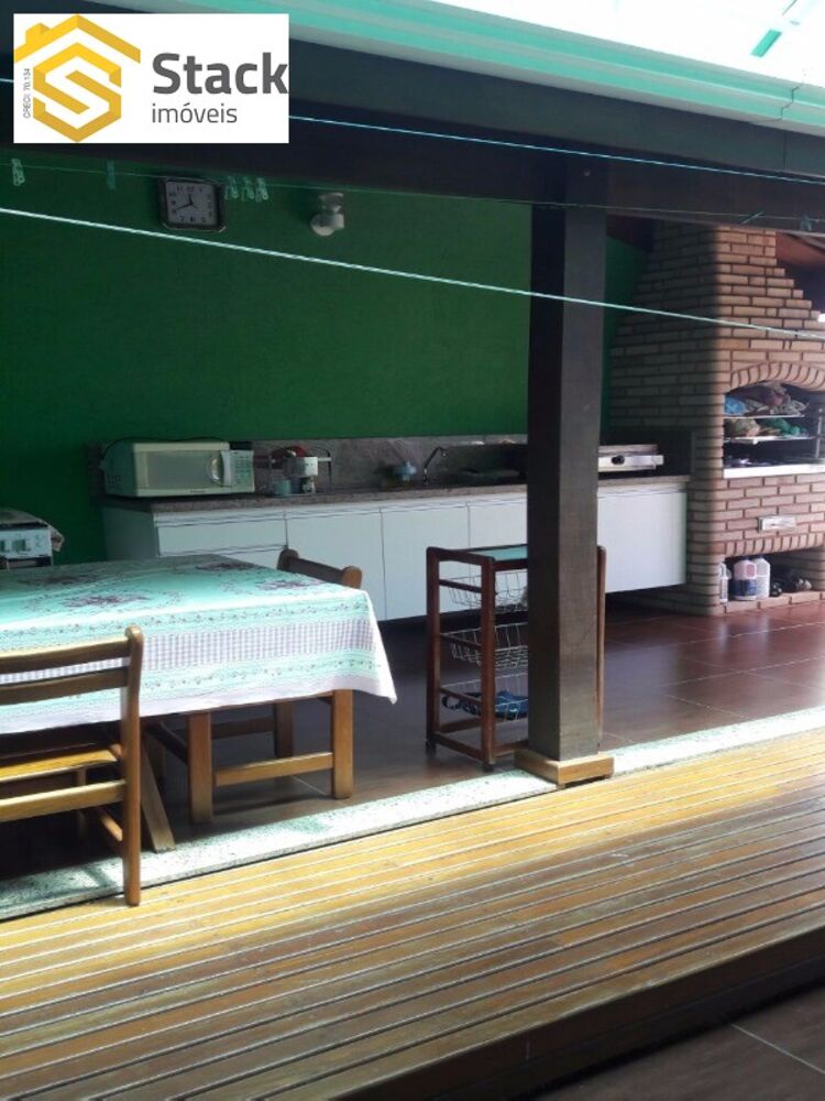 Casa, 3 quartos, 220 m² - Foto 4