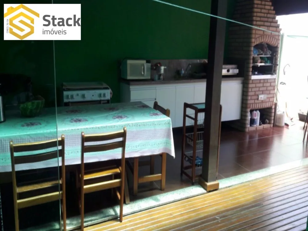 Casa, 3 quartos, 220 m² - Foto 11