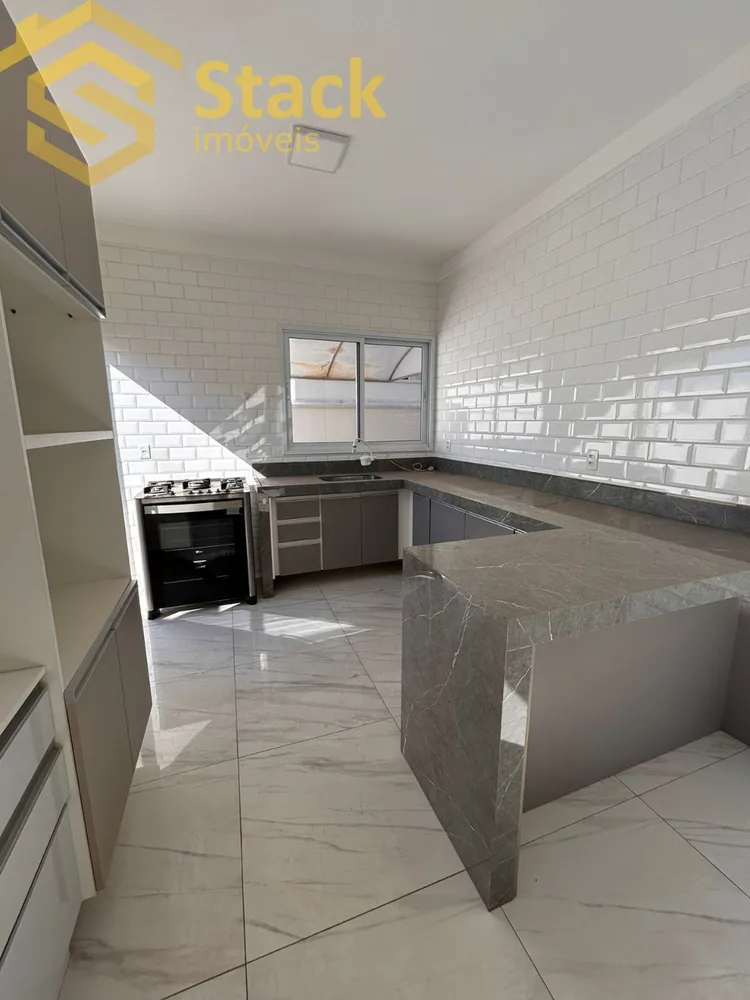 Casa, 4 quartos, 201 m² - Foto 3