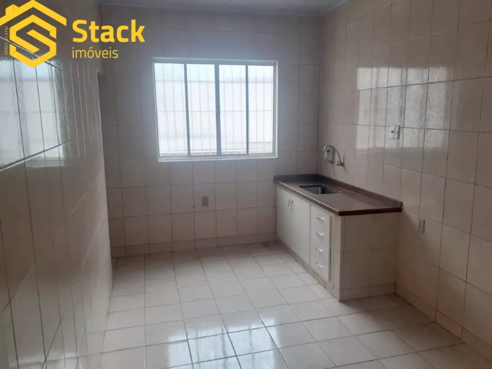 Casa à venda com 3 quartos, 120m² - Foto 11