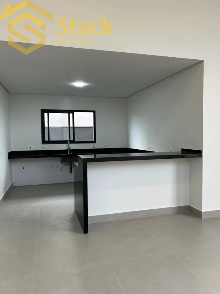 Casa, 3 quartos, 220 m² - Foto 2