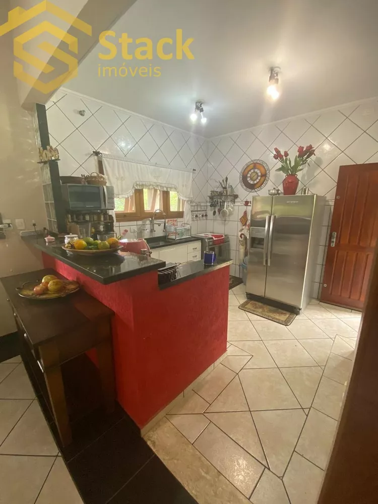 Casa à venda com 5 quartos, 360m² - Foto 6