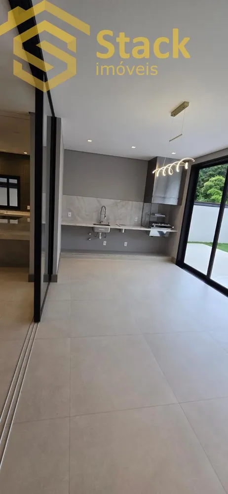 Casa, 3 quartos, 257 m² - Foto 2