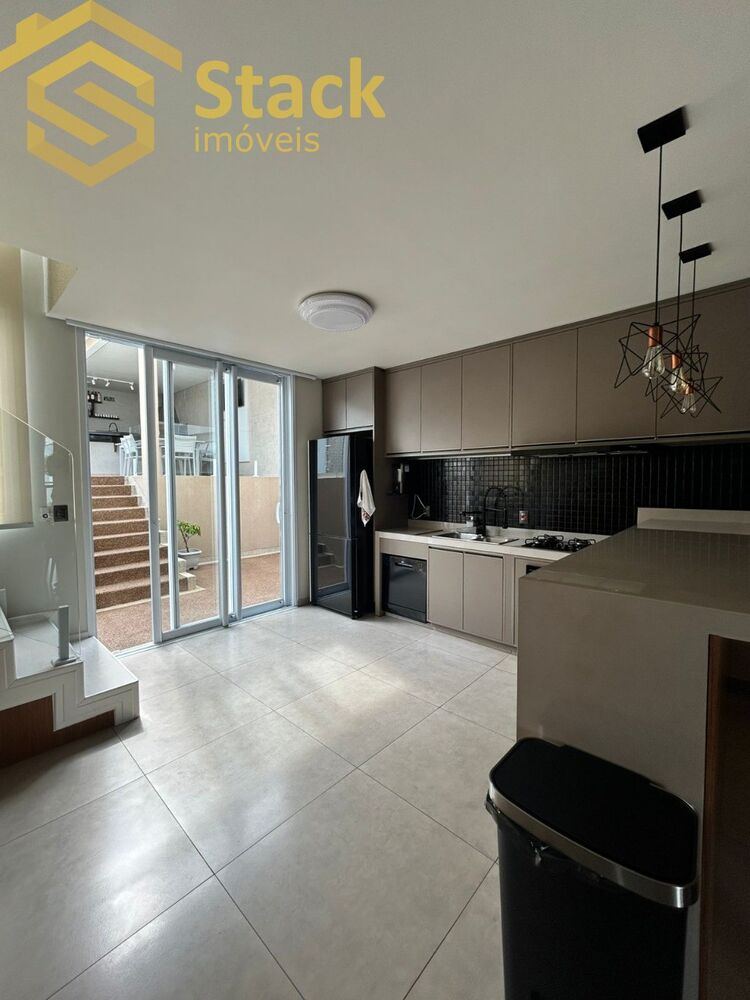 Casa, 4 quartos, 235 m² - Foto 13