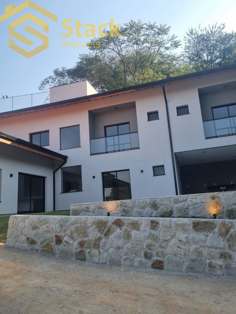 Chácara à venda com 4 quartos, 315m² - Foto 1