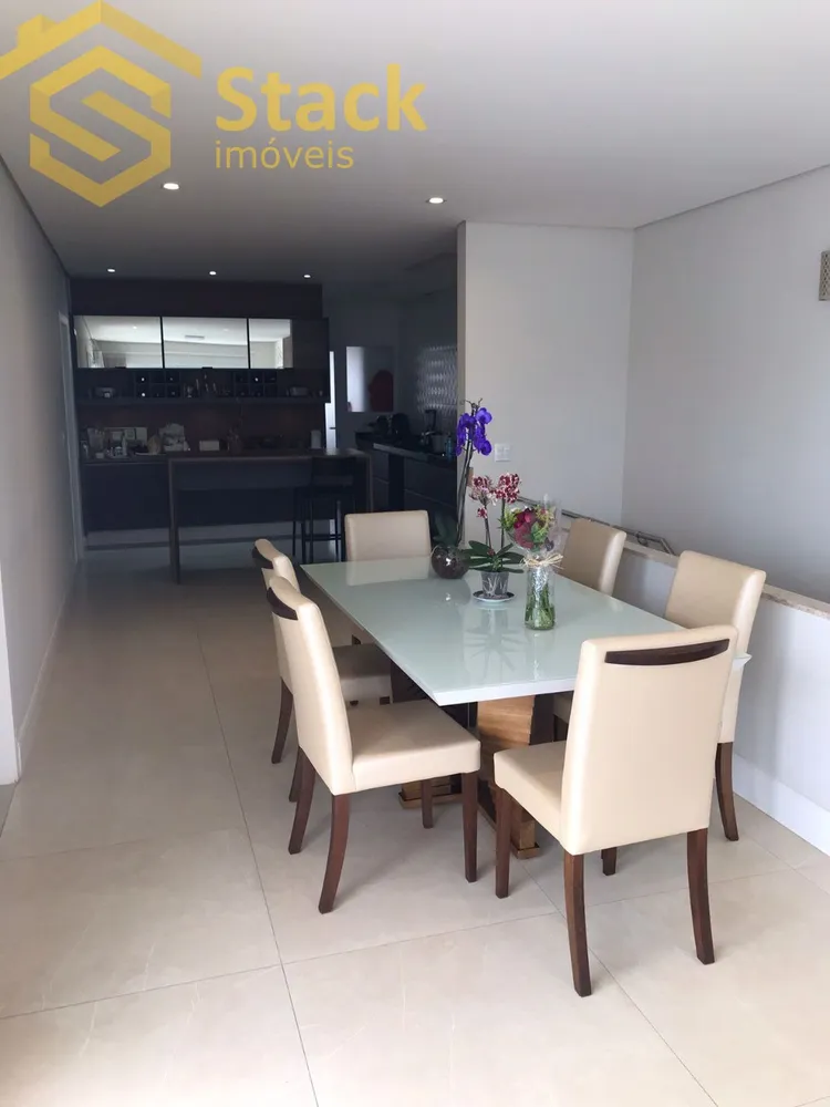 Casa, 3 quartos, 220 m² - Foto 3