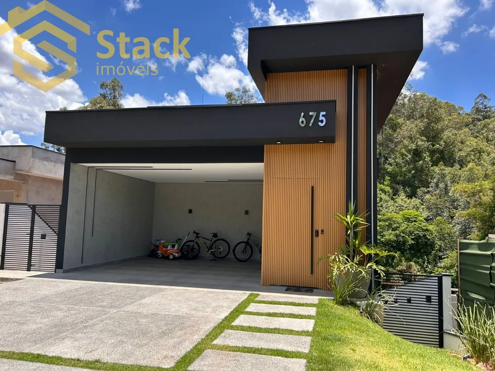 Casa, 4 quartos, 256 m² - Foto 1