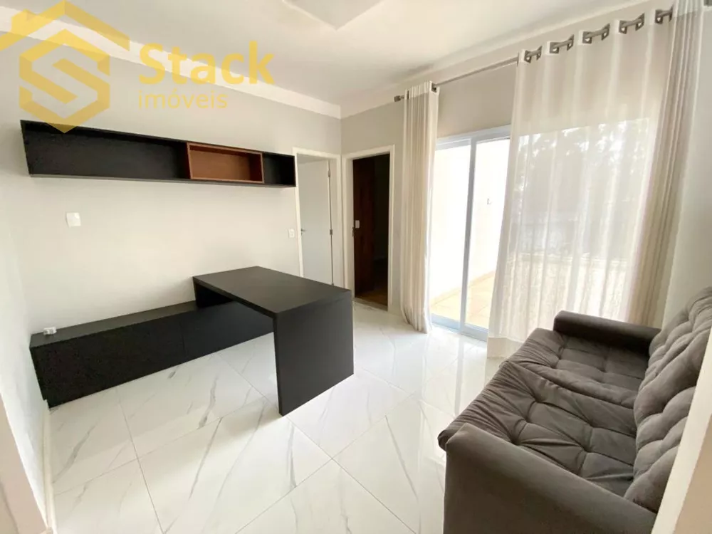 Casa, 4 quartos, 246 m² - Foto 2