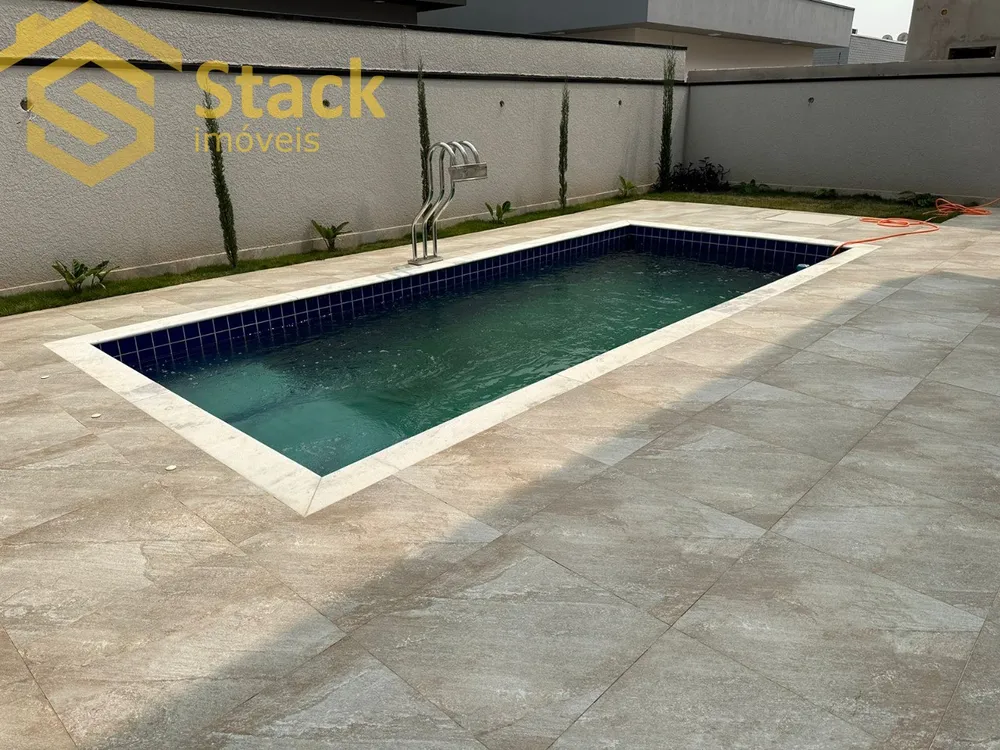Casa, 3 quartos, 222 m² - Foto 1