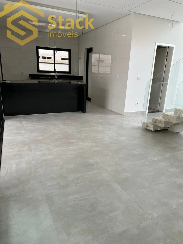 Casa, 3 quartos, 222 m² - Foto 2