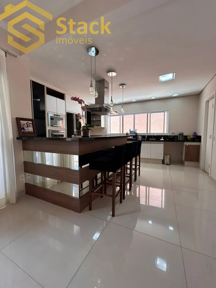 Casa, 4 quartos, 280 m² - Foto 6
