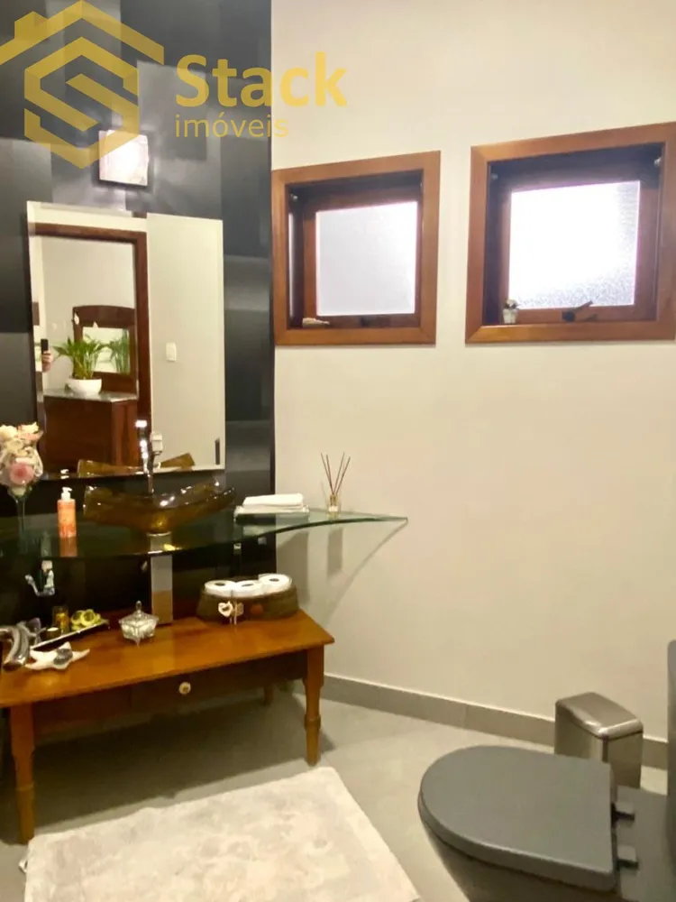 Casa, 4 quartos, 387 m² - Foto 1
