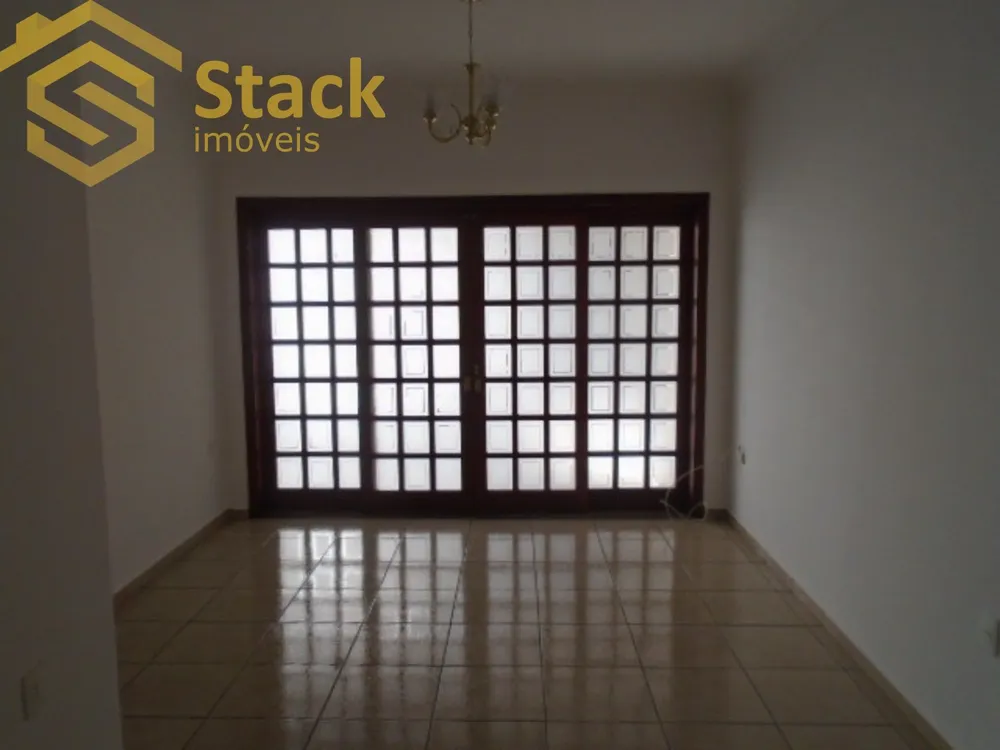 Casa, 3 quartos, 245 m² - Foto 4