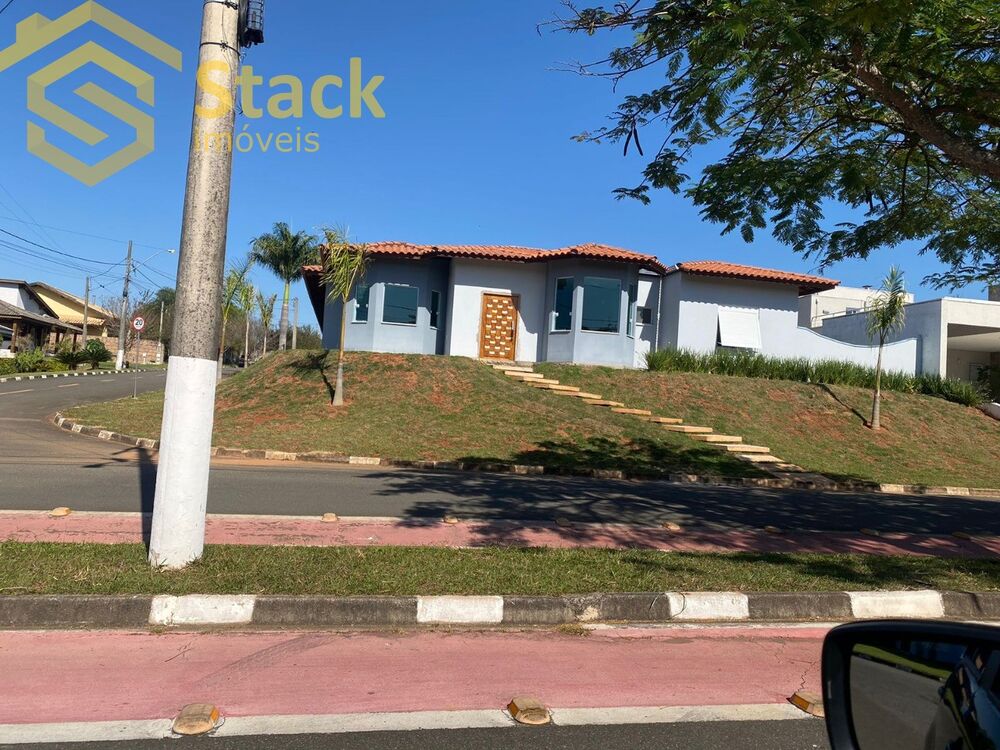 Casa à venda com 4 quartos, 320m² - Foto 2