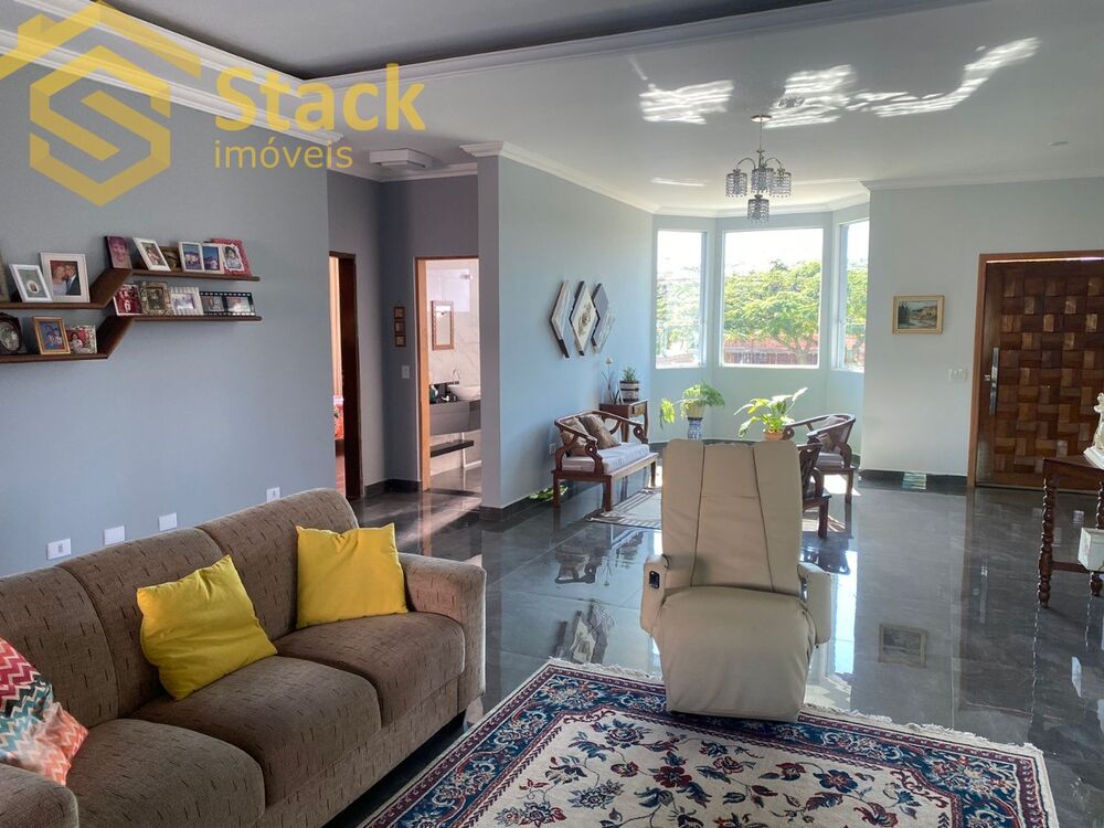 Casa à venda com 4 quartos, 320m² - Foto 10