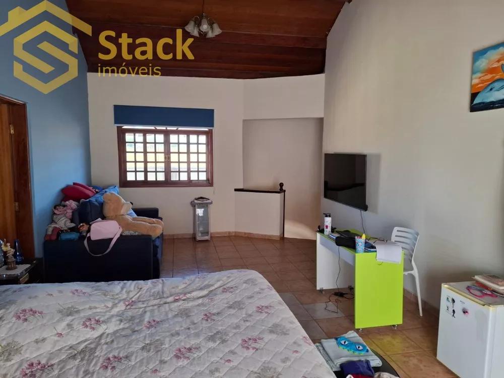 Chácara à venda com 6 quartos, 1000m² - Foto 6