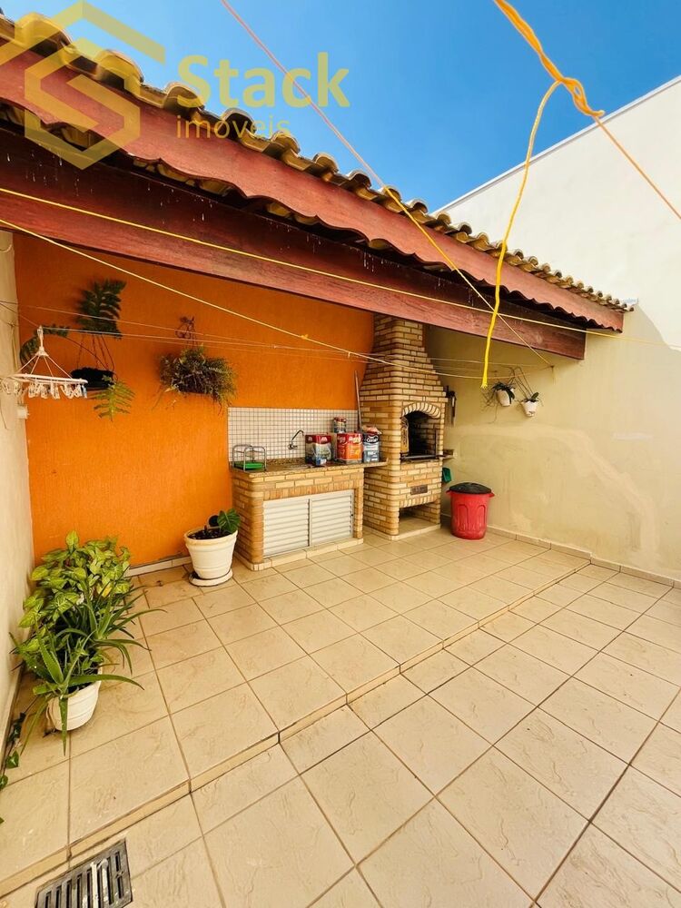 Casa, 4 quartos, 207 m² - Foto 3