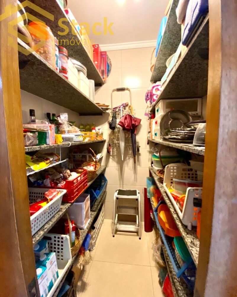 Casa, 5 quartos, 327 m² - Foto 4