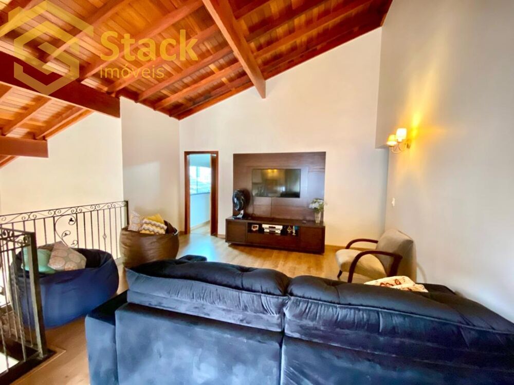 Casa à venda com 4 quartos, 271m² - Foto 17